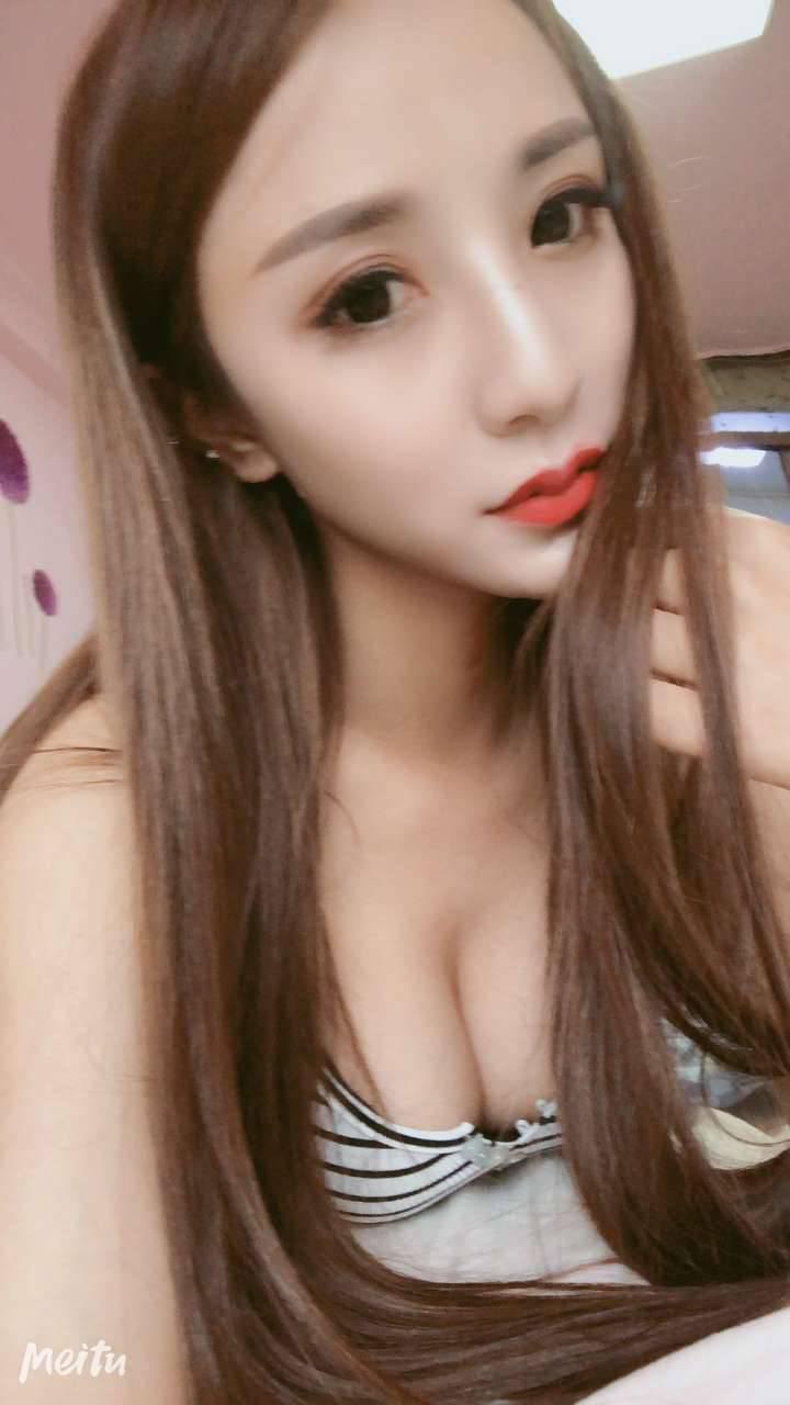 身材哇塞的广阳小妹子